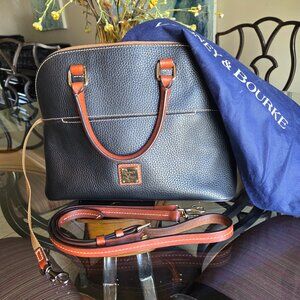 Dooney &Bourke peeble grain purse